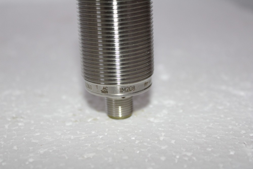 IFM IIM208 IIK3012BBPKG/M/60V/US104DPS Inductive Sensor