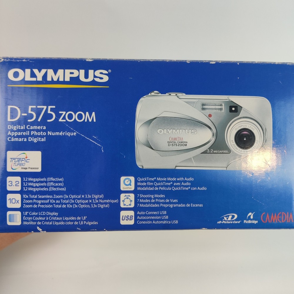 Olympus D-575 Compact Digital Camera Silver Tested Boxed plus memory card