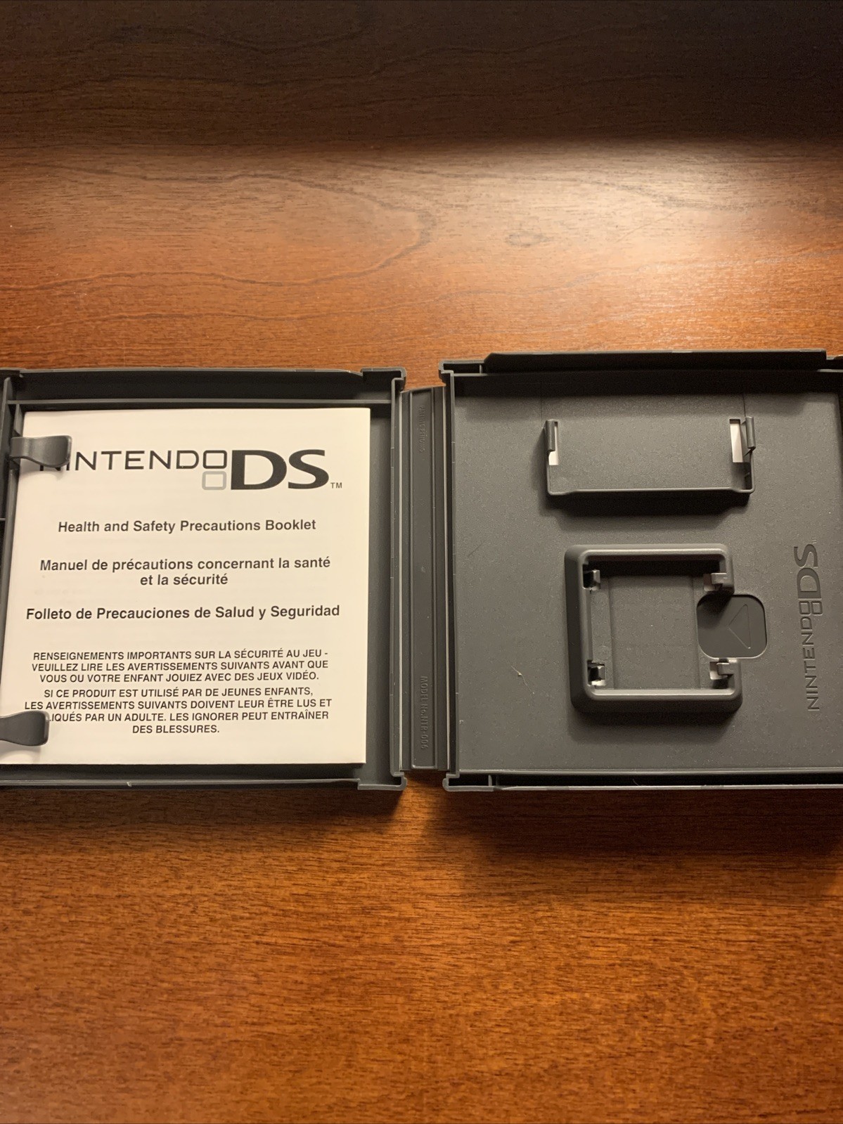 Pokemon Black Version Nintendo DS Replacement Case ONLY No Game - For Display