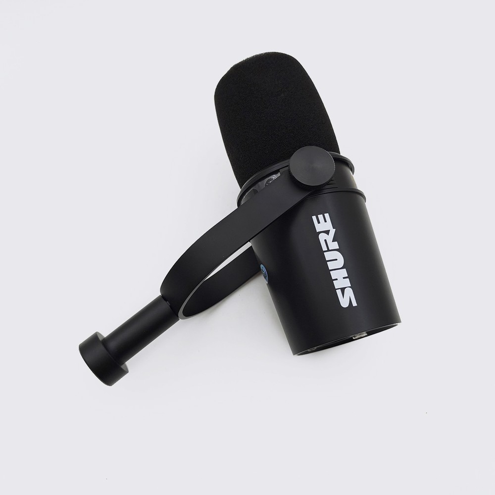 MV7 Dynamic Vocal Microphone Cardioid Form Factor USB/XLR Compatible US