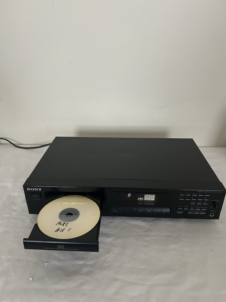Sony CDP-211 Single Disc CD Compact Disc Player - Tested Working.NO REMOTE