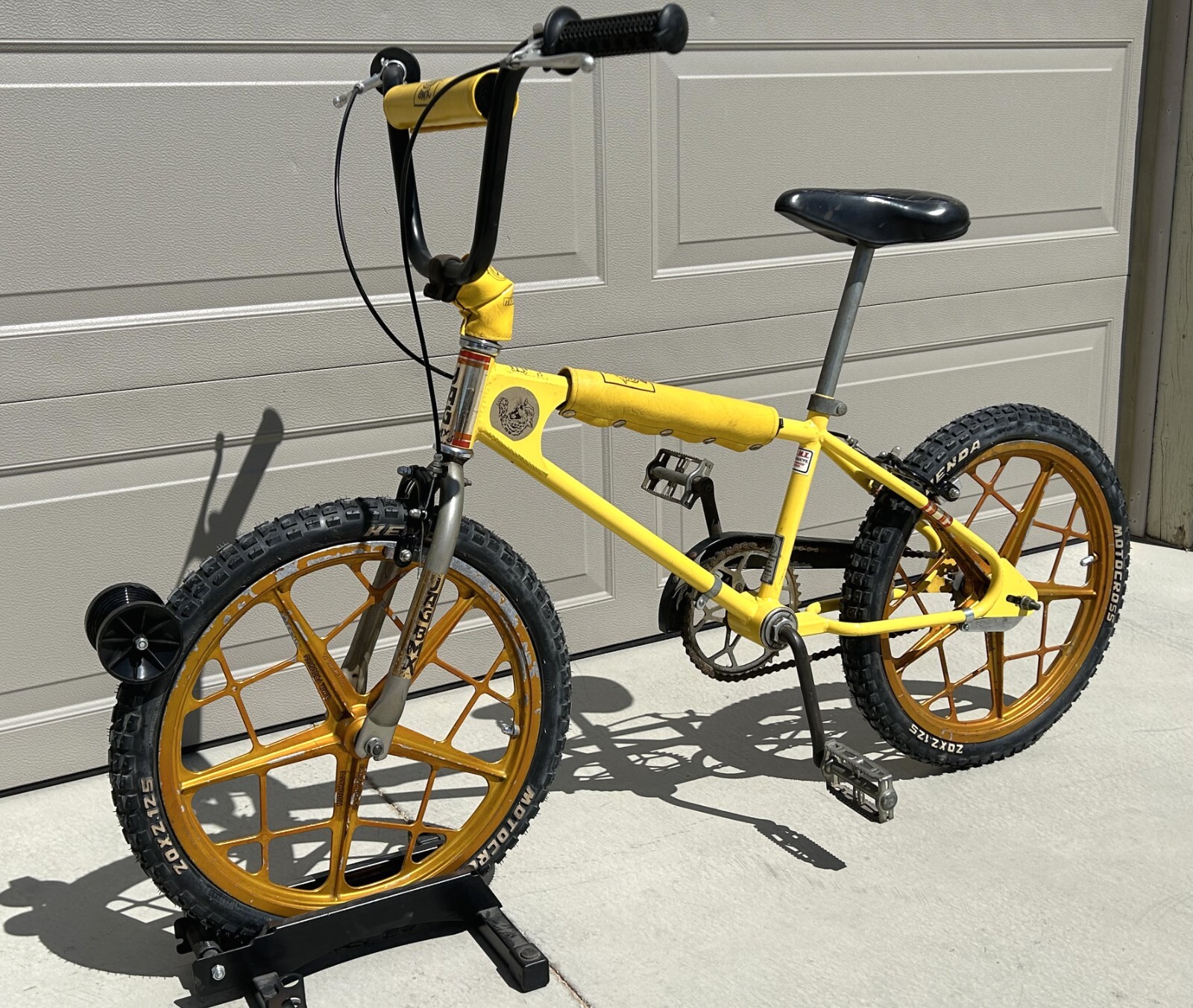 Old School BMX 1979 JAG Complete w/ OG Paint & Decals + Real Gold Motomags LOOK@