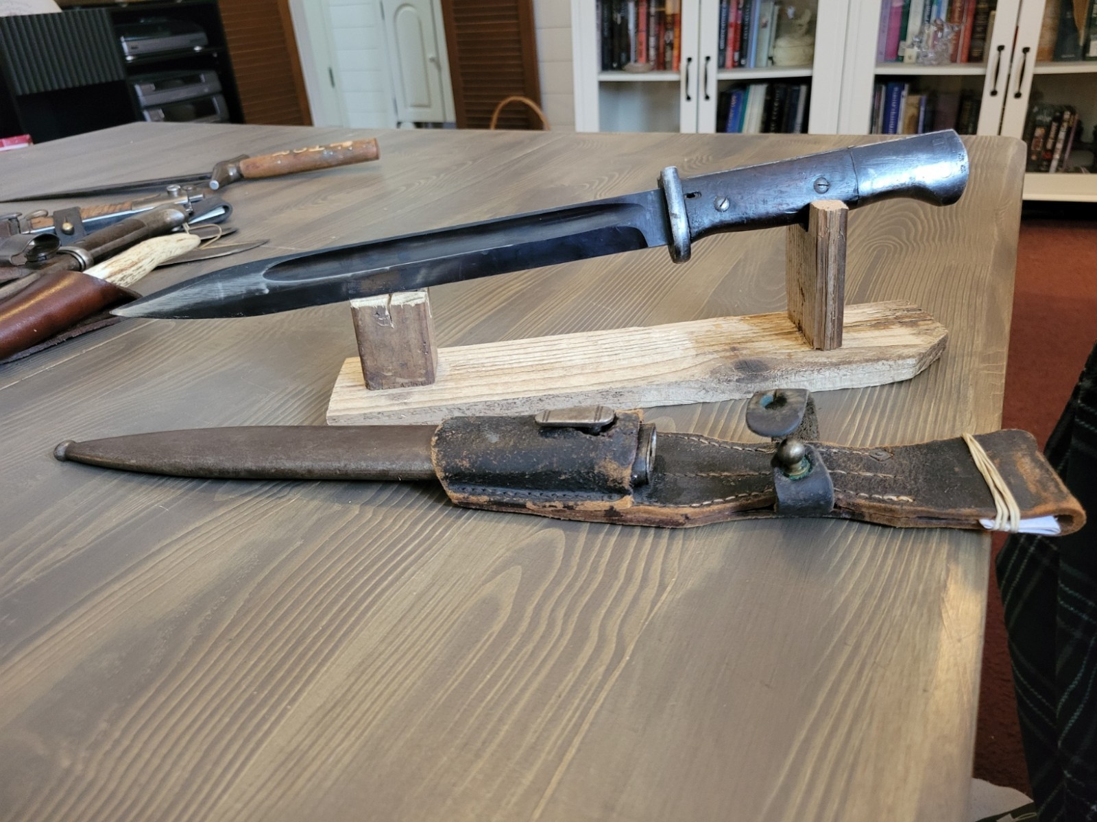 EXCELLENT! WWII German K98 Combat Bayonet w/Org Sheath & Frog!