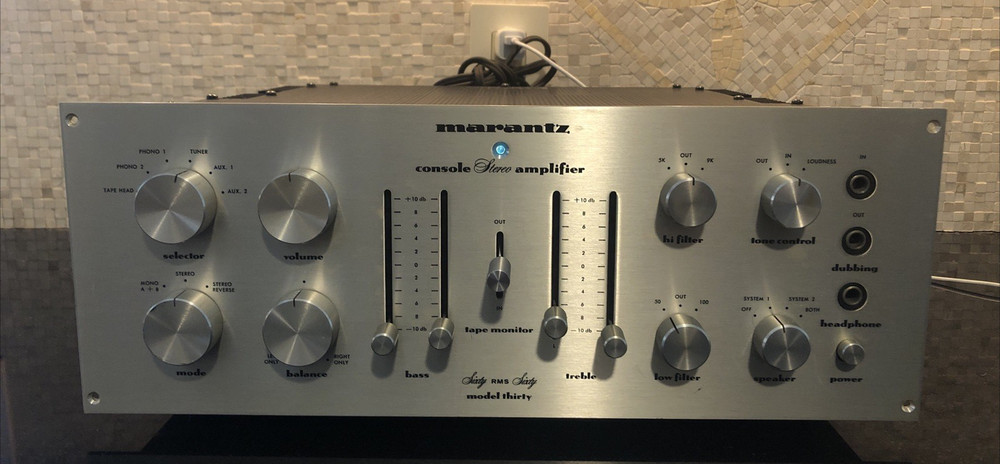 Marantz 30  Console Stereo Integrated Amplifier 60 WPC Perfect Working Condition