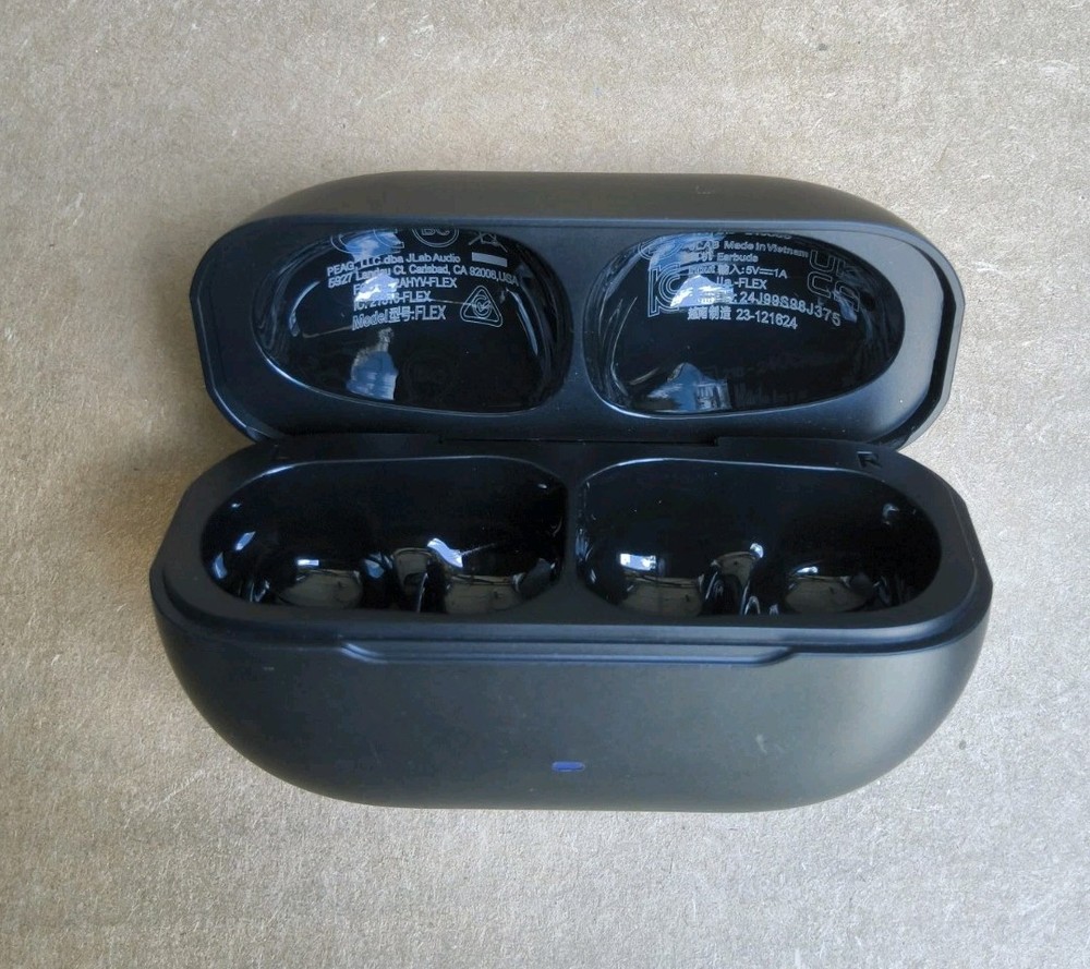 JLAB FLEX CLIP ON "BASE CHARGER ONLY" BLACK BASE.