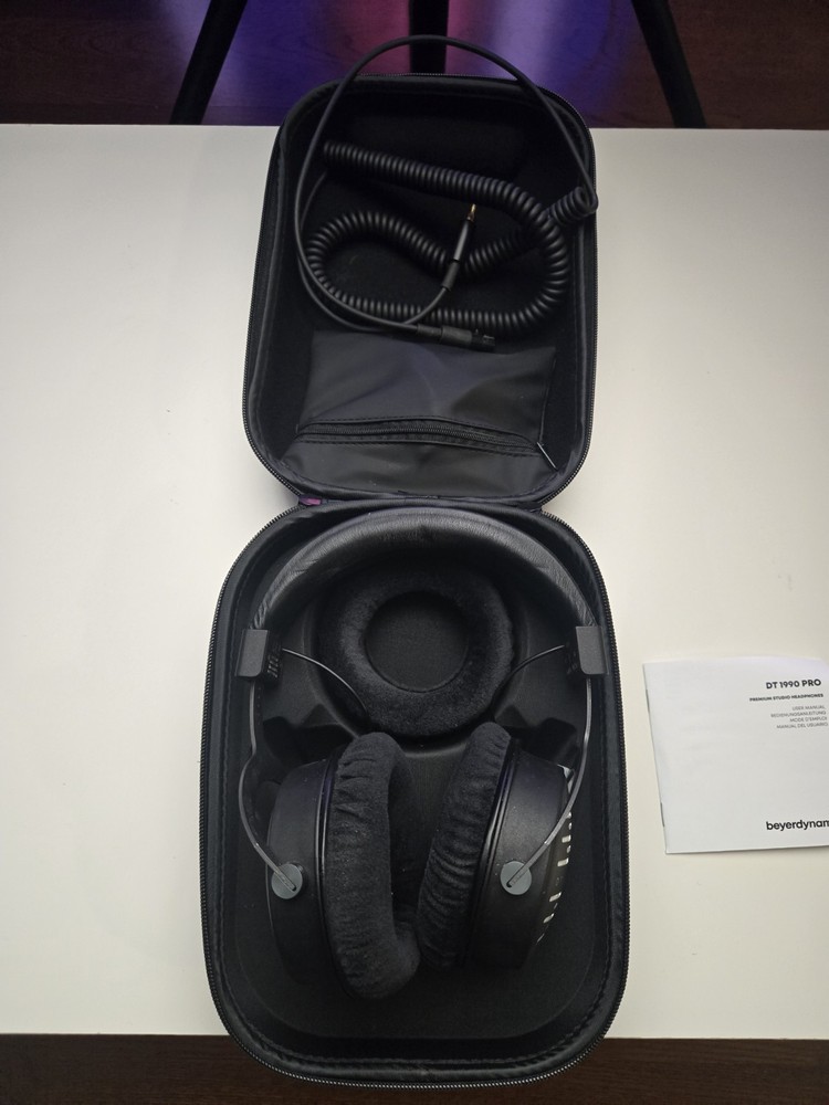 Beyerdynamic DT 1990 Pro Studio Headphones