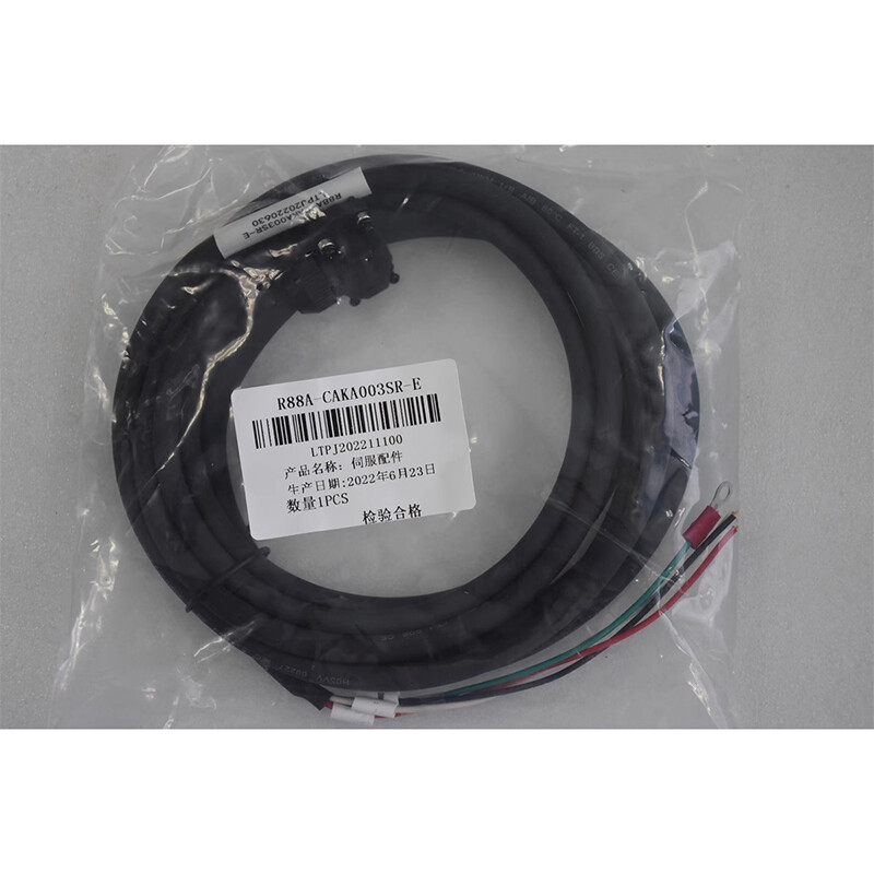 1PC For Omron R88A-CAKA003SR-E Cable 3M R88A-CAKA003SR-E New