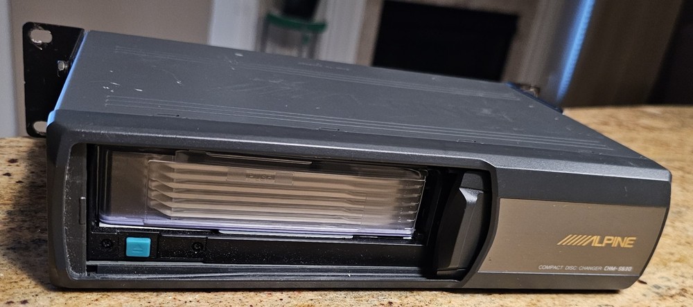 ALPINE CD Shuttle 6D Compact Disc Changer CHM-S630 w 6 Disc Magazine UNTESTED