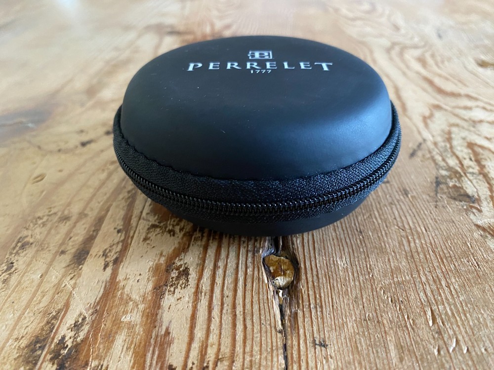 Perrelet - Headphones With Case