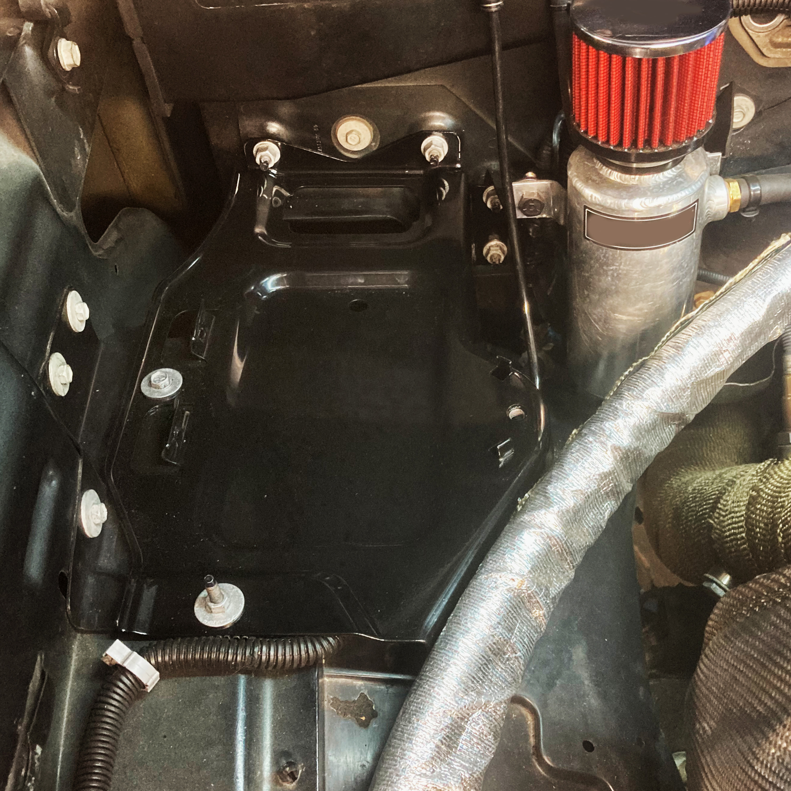 Passenger Side Battery Tray 99-07 Fits Chevy Silverado/Sierra 1500 Auxiliary RH