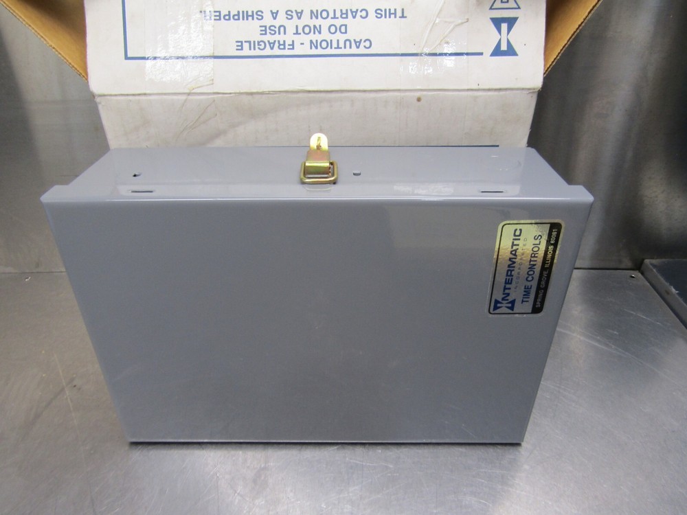 Intermatic T7801B8 Seven Day Dial Time Switch