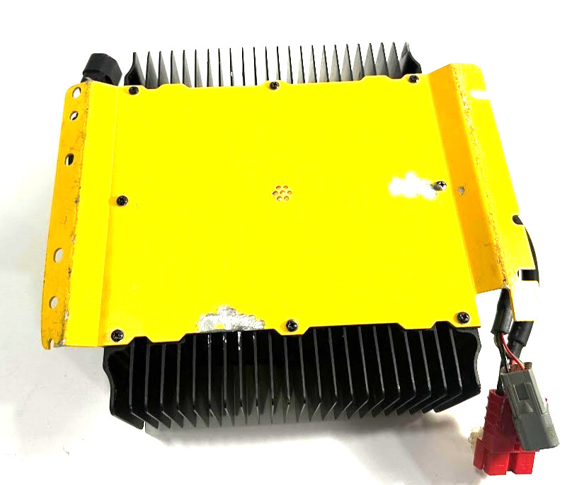 JLG BATTERY CHARGER 1001112111-1930ES 2630ES 3246ES 2030ES 2646ES PRE-OWNED 24 V