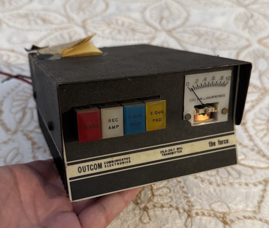 Outcom "The Force" 28.0-29.7 MHz Transmitter. UNTESTED