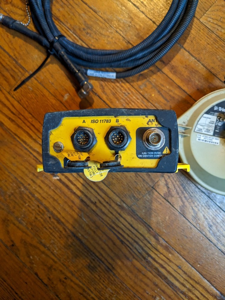 Trimble AgGPS 332 Antennae/Receiver/Cables *UNTESTED*