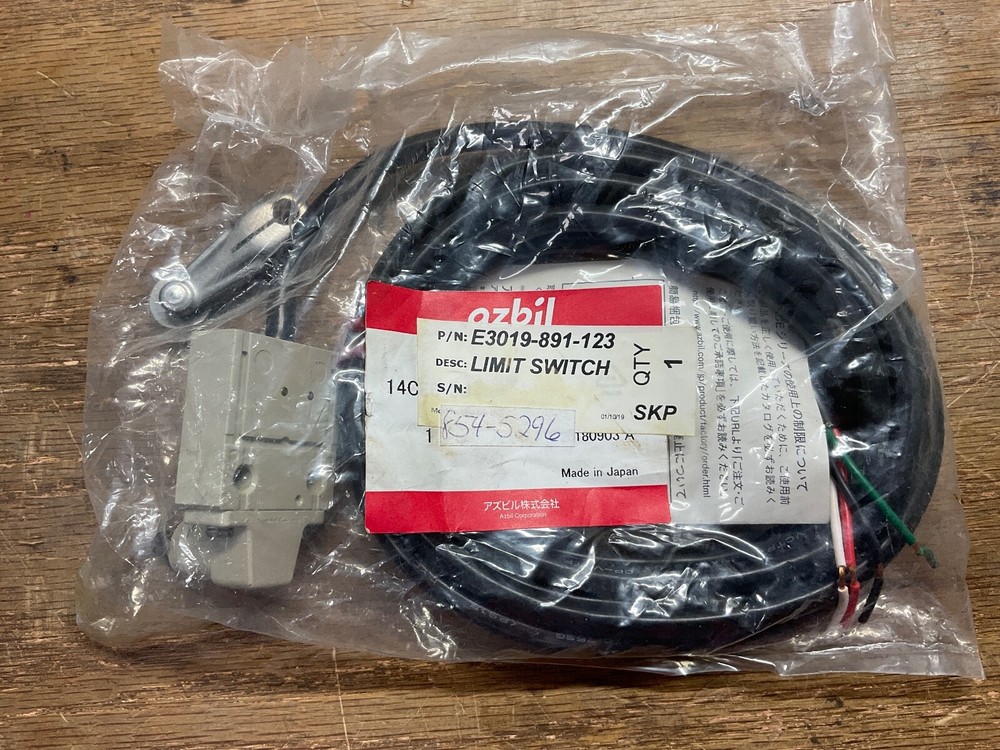 AZBIL LIMIT SWITCH E3019-891-123