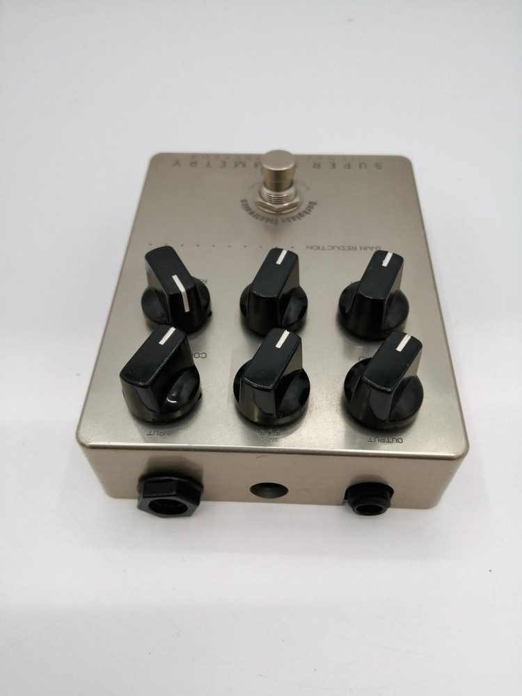 DARKGLASS ELECTRONICS Model: SUPER SYMMETRY