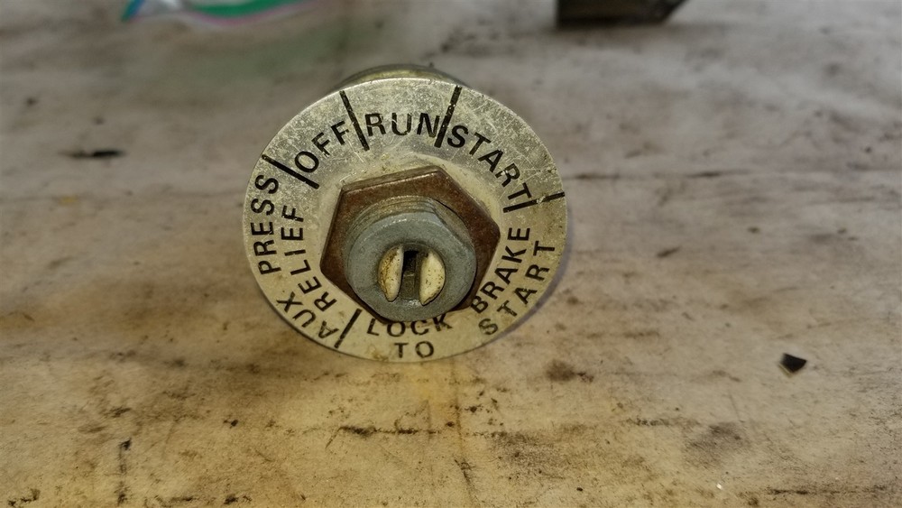 Bobcat ignition switch 6519592