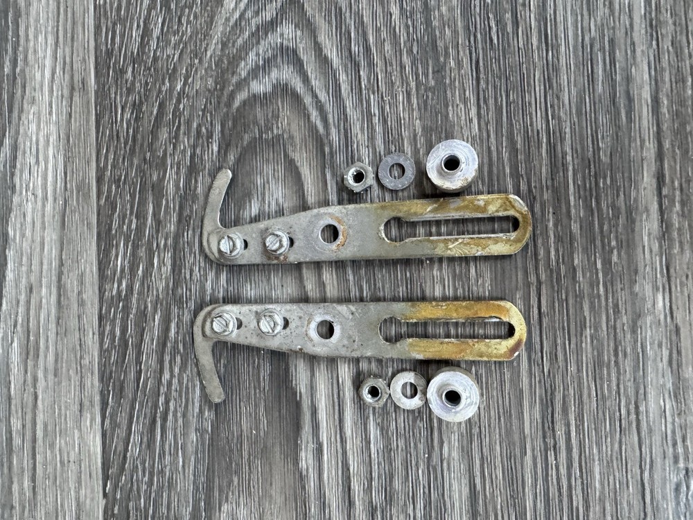 Seeburg Q100 Jukebox Cabinet Lock Right Left Latch Set