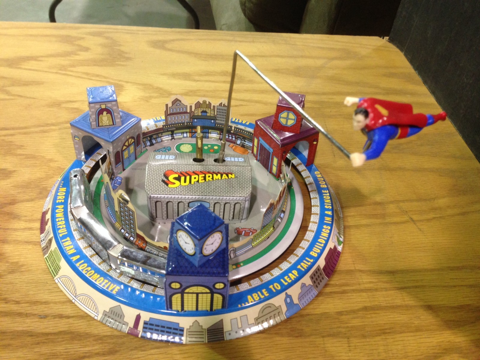 SUPERMAN Schylling WIND UP TIN TOY STREAMLINE TRAIN Superman Express MIB