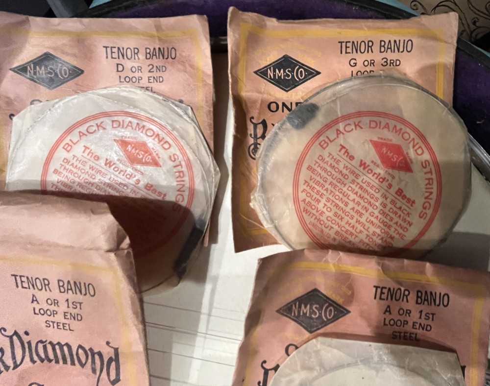 BANJO 4 STRING TENOR CIRCA 1937 WITH VINTAGE CASE OWNER NOTE 1937