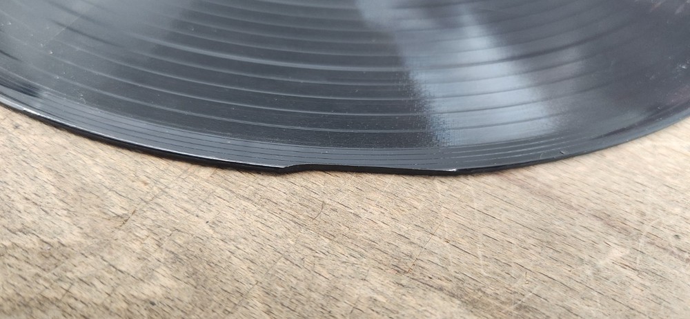 2x Native Instruments Traktor Scratch Pro Control Vinyl MK2 Black Record DJ