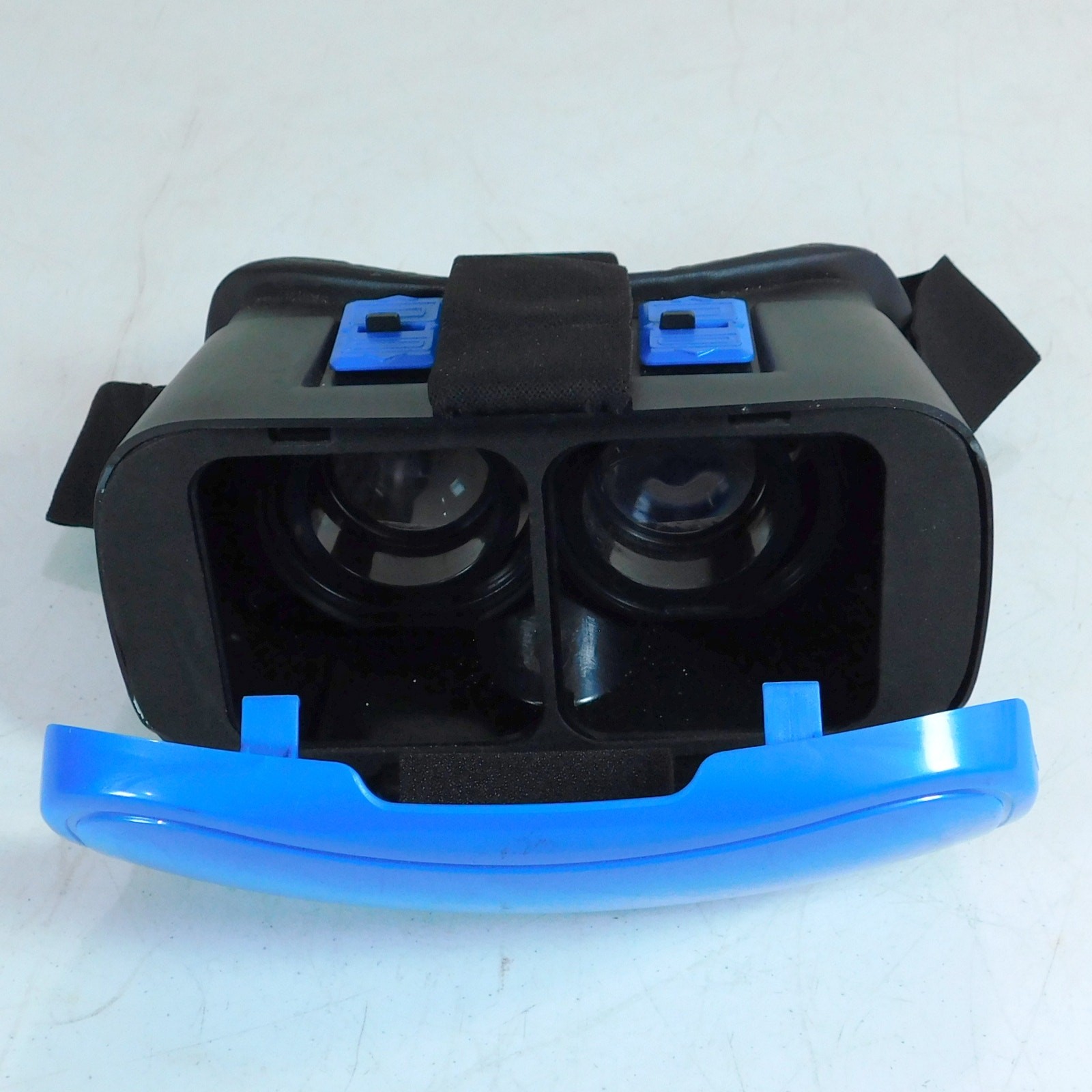 Onn Virtual Reality VR Smartphone Headset Blue Black Up To 6 Inch Screen