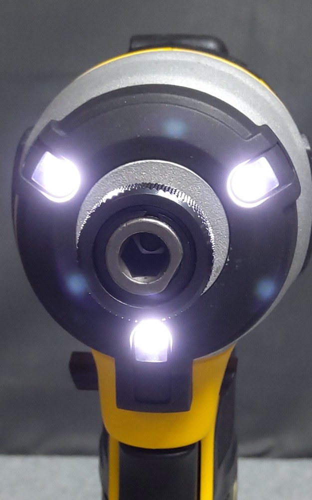 DEWALT ATOMIC 20-Volt MAX Cordless Brushless Compact Drill/Impact Combo Kit