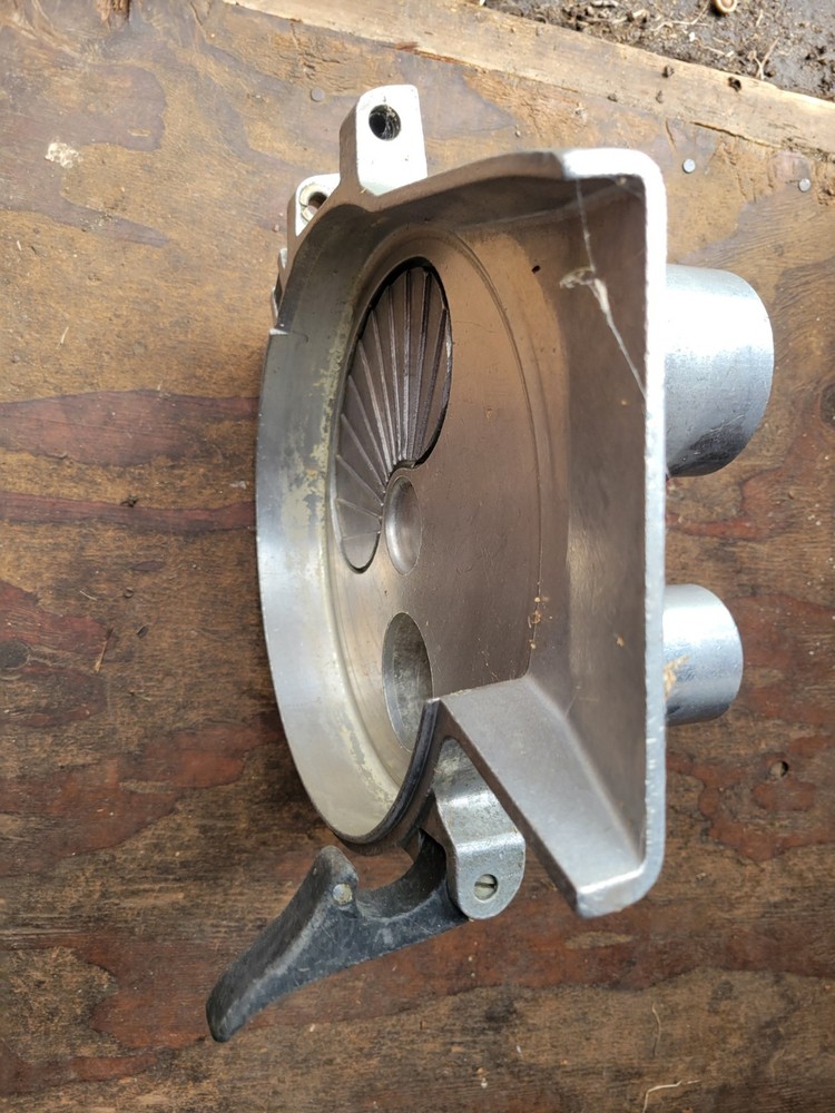 Globe Food Processor Model GFP 700 Hingeid Assembly