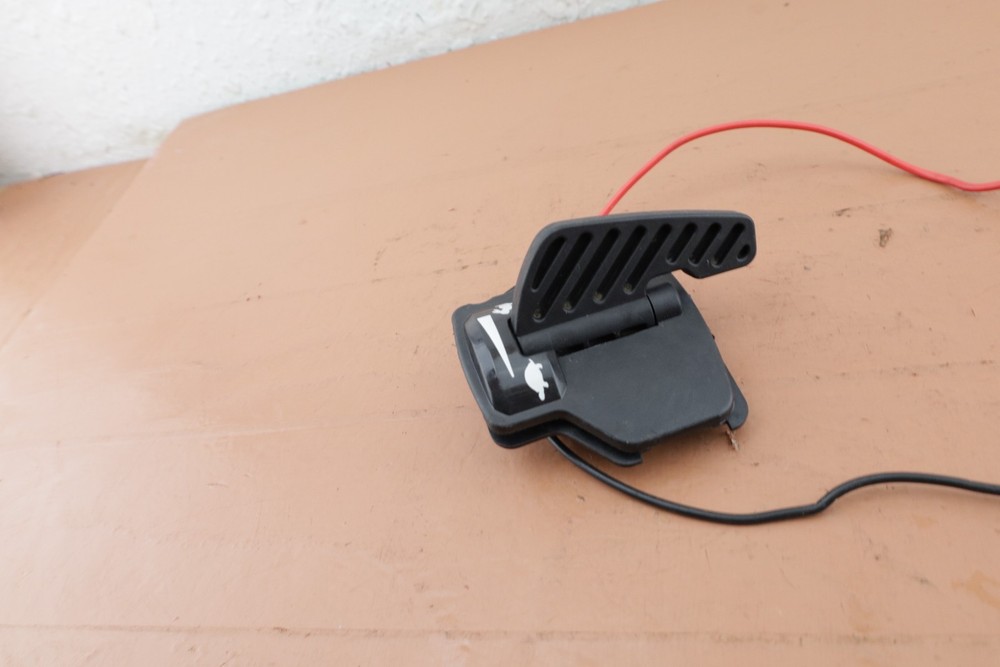 Yard-Man YM320BV Blower OEM Throttle