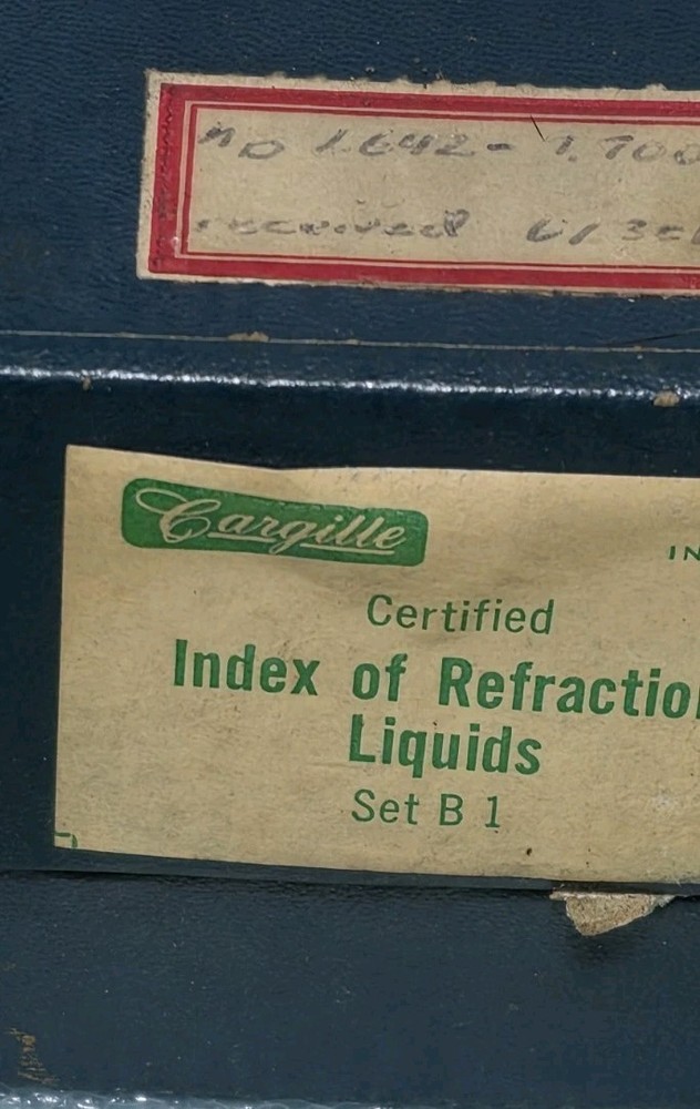 ​Cargille Refractive Index Liquids Master Set - Series AA, A, B, E | Wide Range