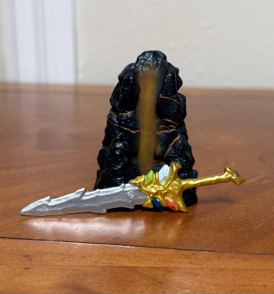 Schleich Eldrador Creatures Element Removable Super Sword and Lava Rock
