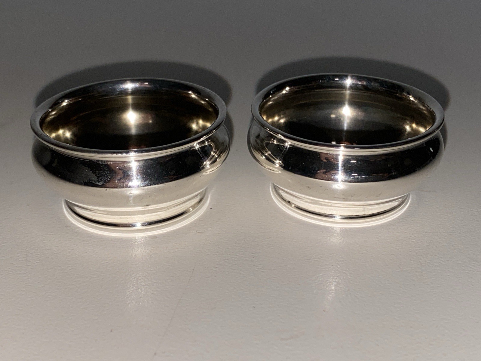 2 Antique Hallmarked Gorham Sterling Silver Open Salt Cellars A4070 Covington