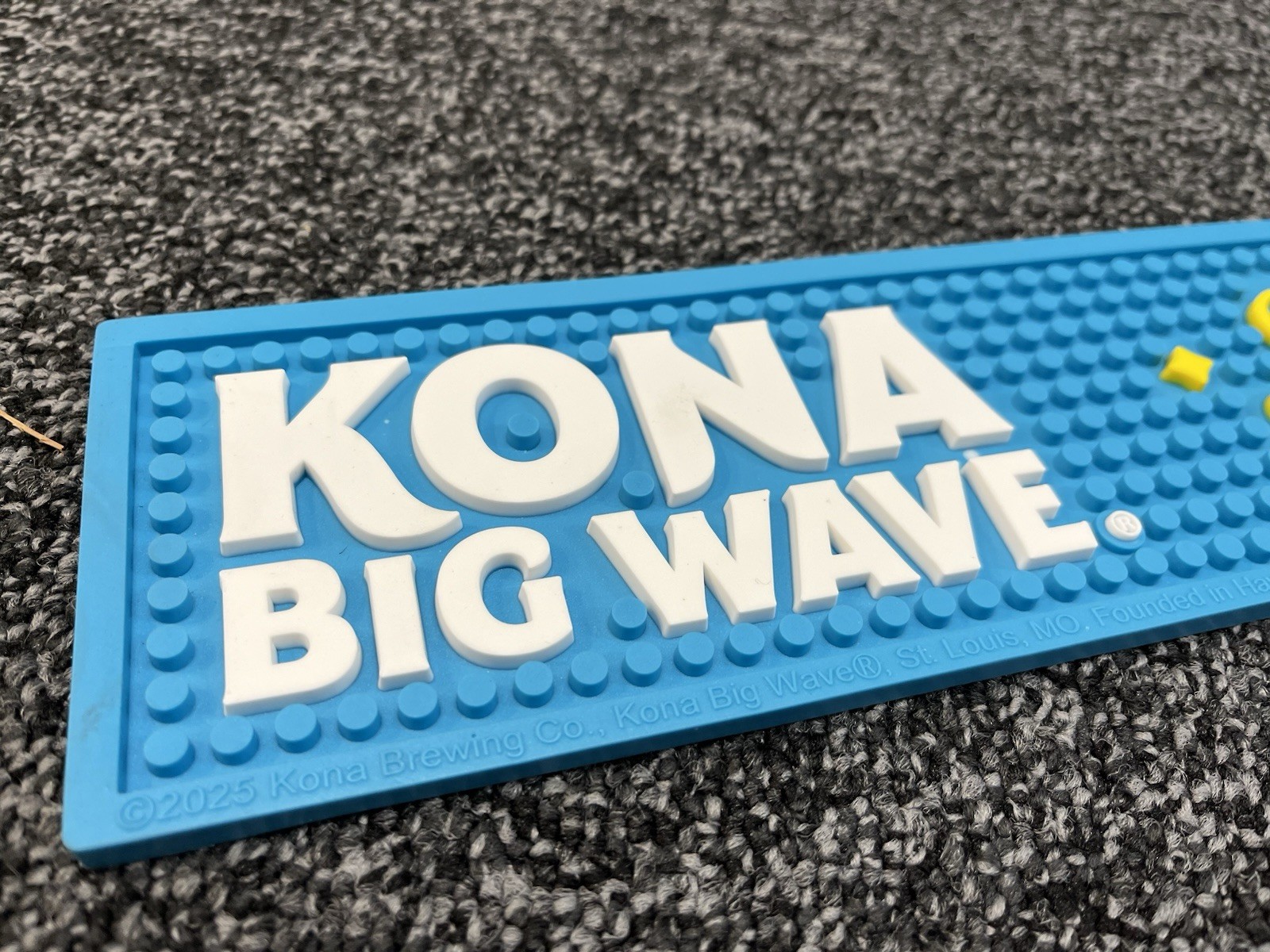 Kona Big Wave Liquid Aloha Rubber Bar Rail Spill Mats x2 - 24x3.5” - Brand New!