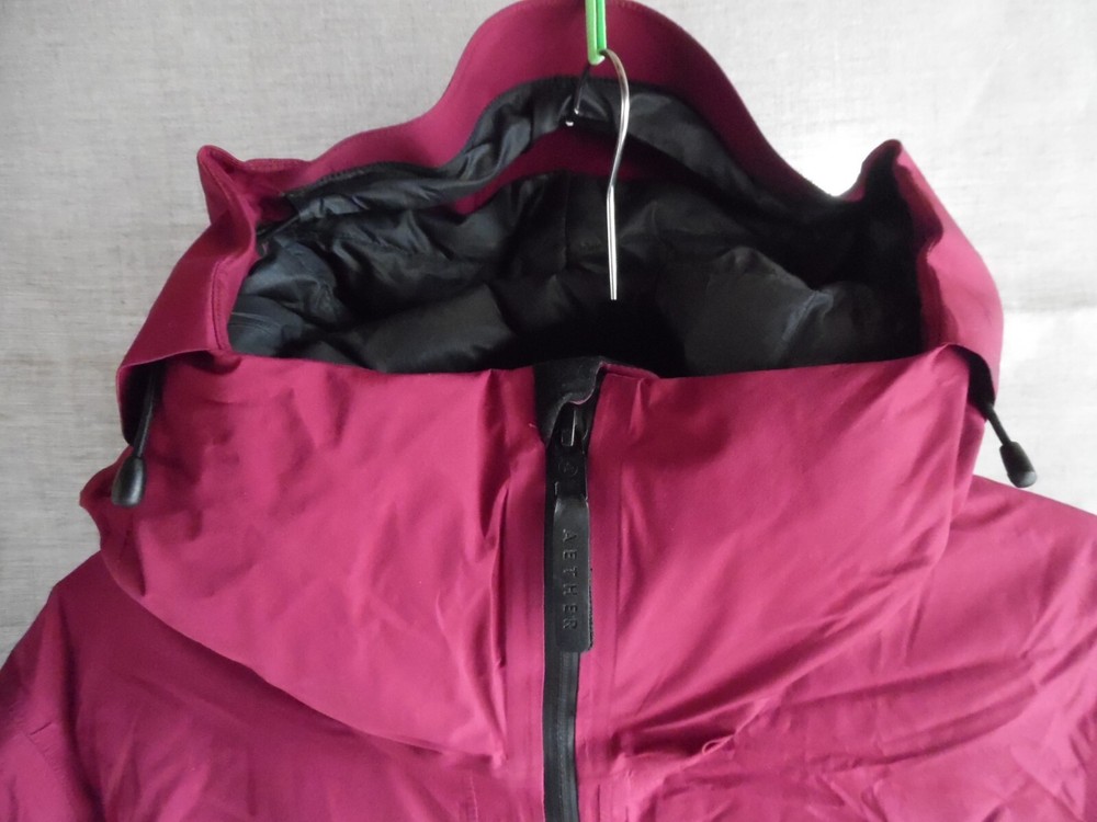 Aether Apparel Peak Down Ski Snowboard Jacket sz 3/L NWT