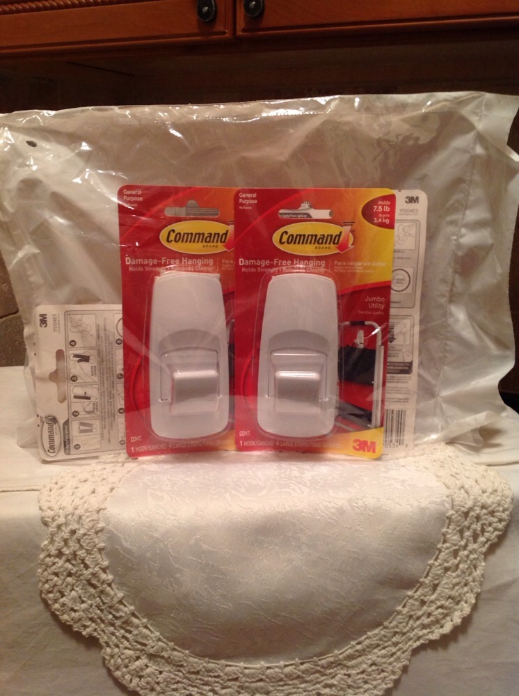 Command Jumbo Plastic Hook with Adhesive Strips, 4-Hooks