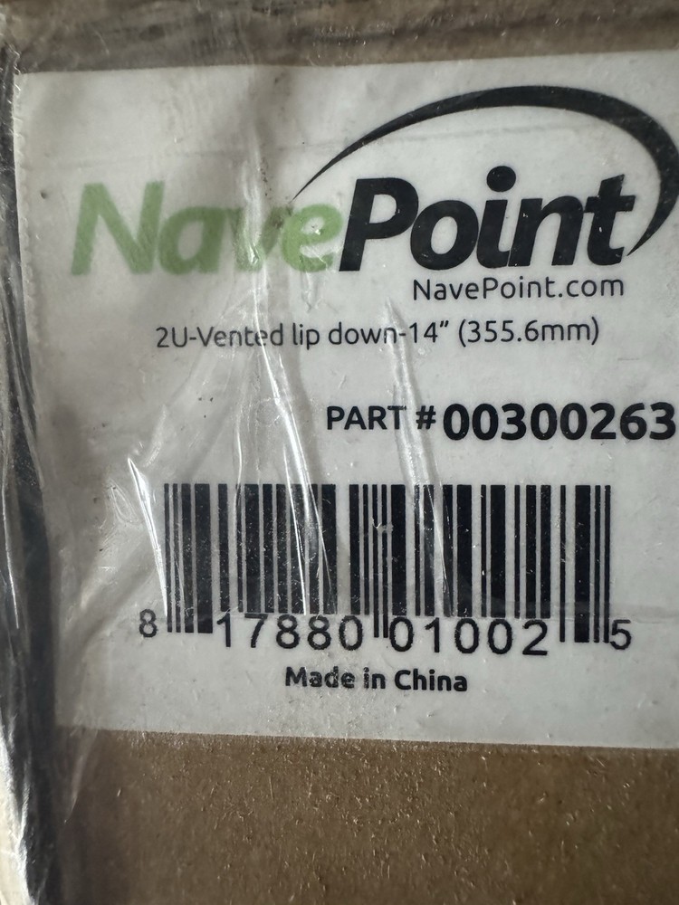 Navepoint Universal Vented Lip Down Rack 2U 14”