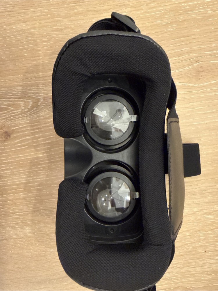 Virtual Reality Headset,Wireless Gear Model G0391,3D Experience