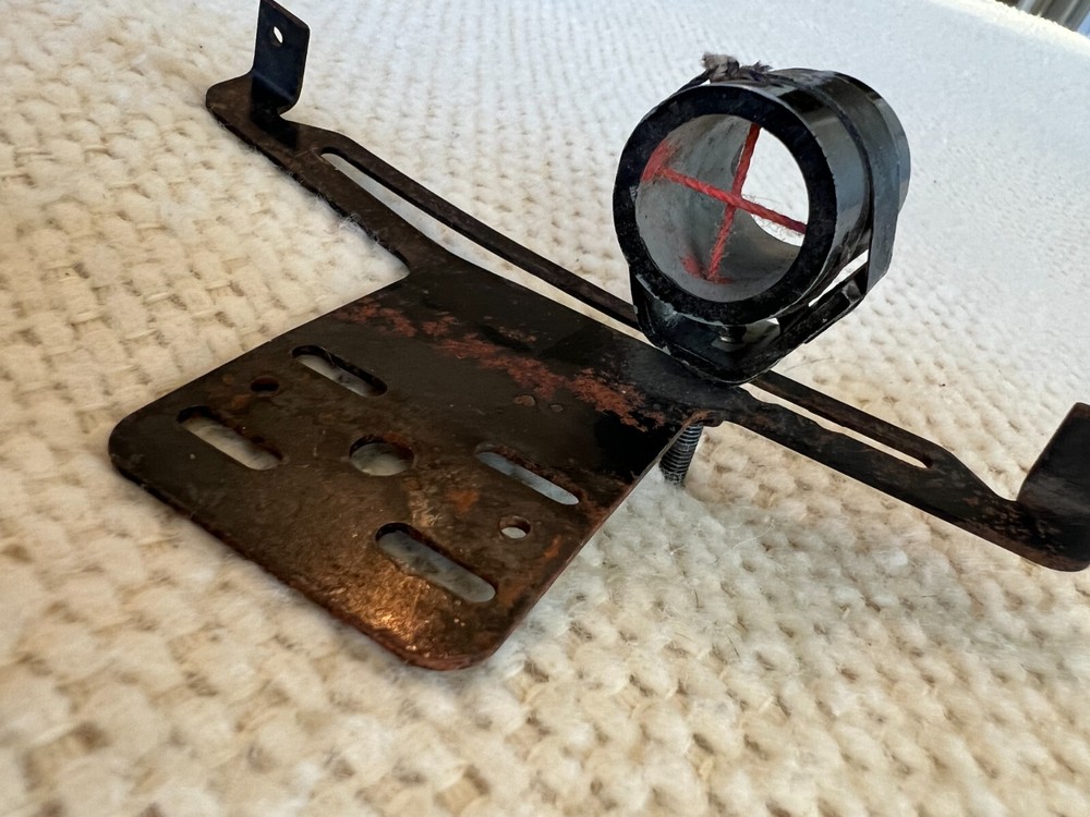 Vintage Crosshair Archery Sight