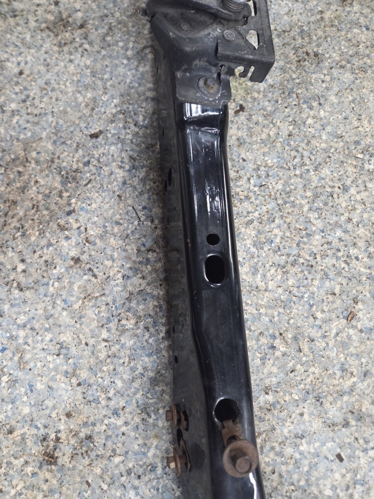 2005 Ford F250 UPPER core Support