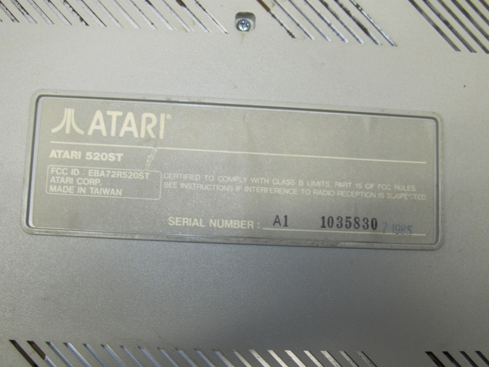 Vintage Atari 520ST Computer