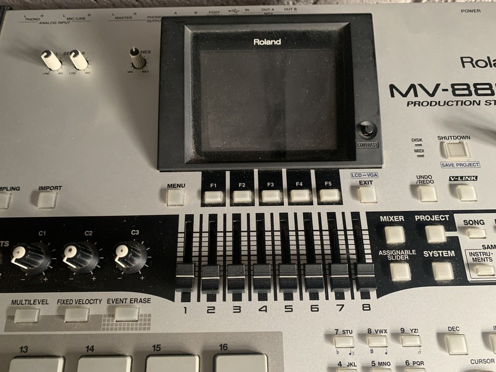 roland mv 8800