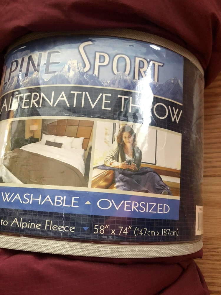 ALPINE Sports down alternative throw comforter / camping blanket