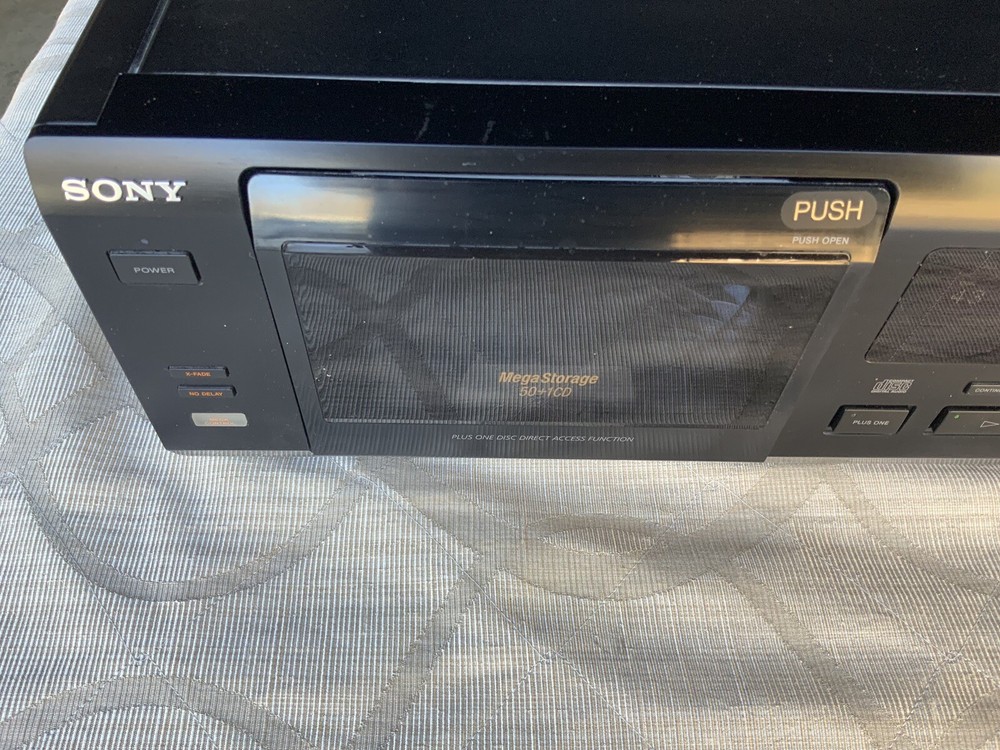 Sony CDP-CX55 Mega Storage 50+1CD Player/Changer Tested/Working NO Remote