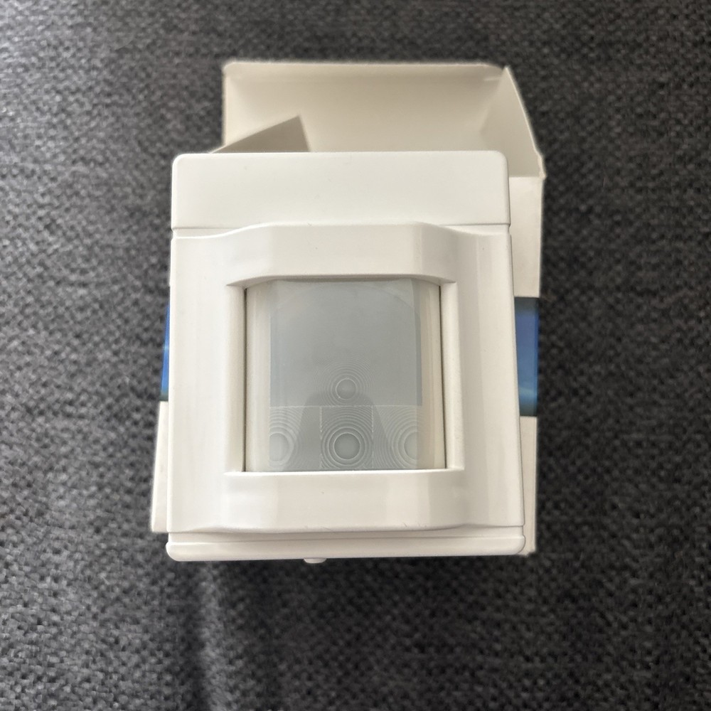 Sensor Switch Occupancy Sensor HW 13 R, 12-24V AC/DC, 100°, PIR Motion, 130 ft