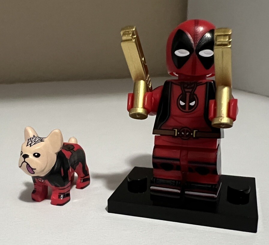 Deadpool Like Mini-Figure
