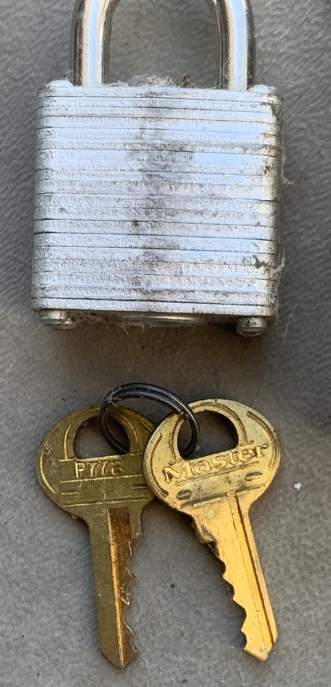 Lock - Master Lock - Keyed Alike - 1 @ New / 1 @ Pre Owned