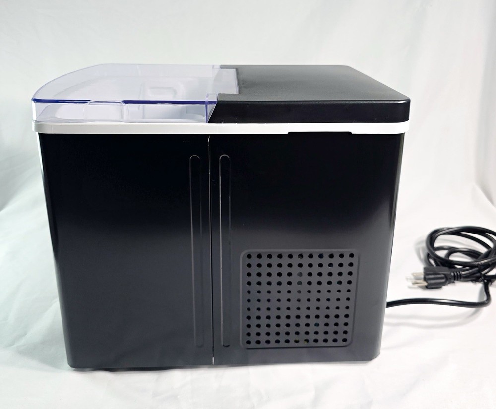 Igloo Black Automatic Countertop Ice Maker 33 lb Per Day Large/Small Cubes (C4)