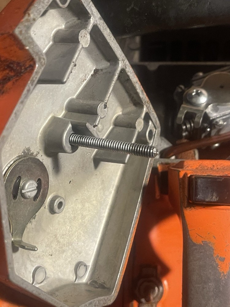 Dayton 2Z970C Chainsaw