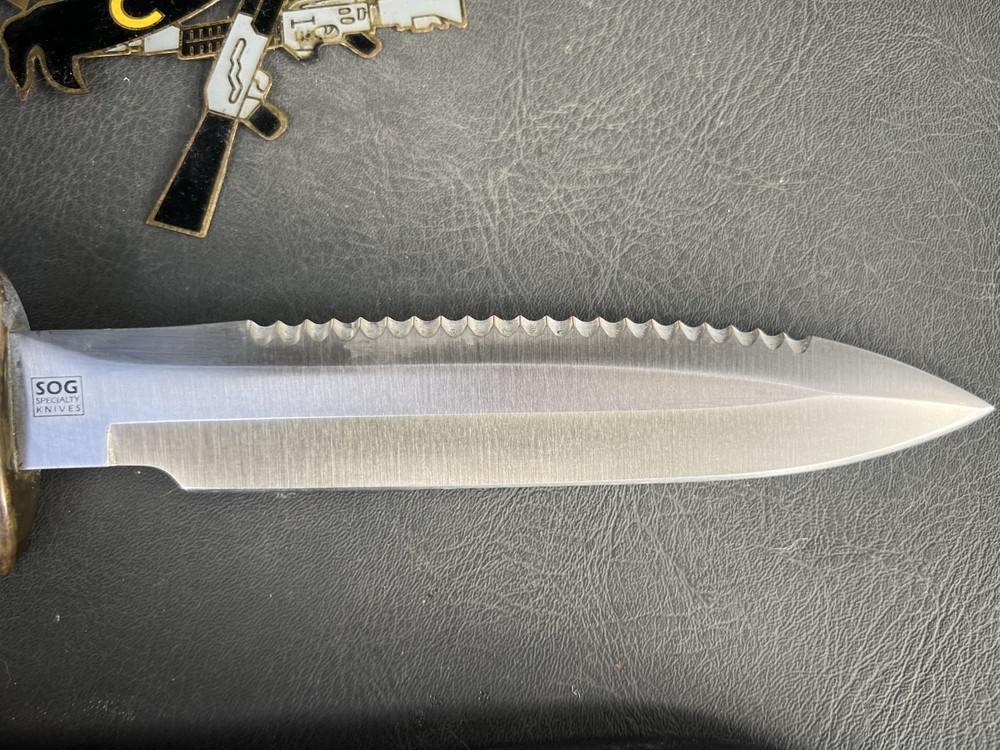 SOG Scuba Demo Knife