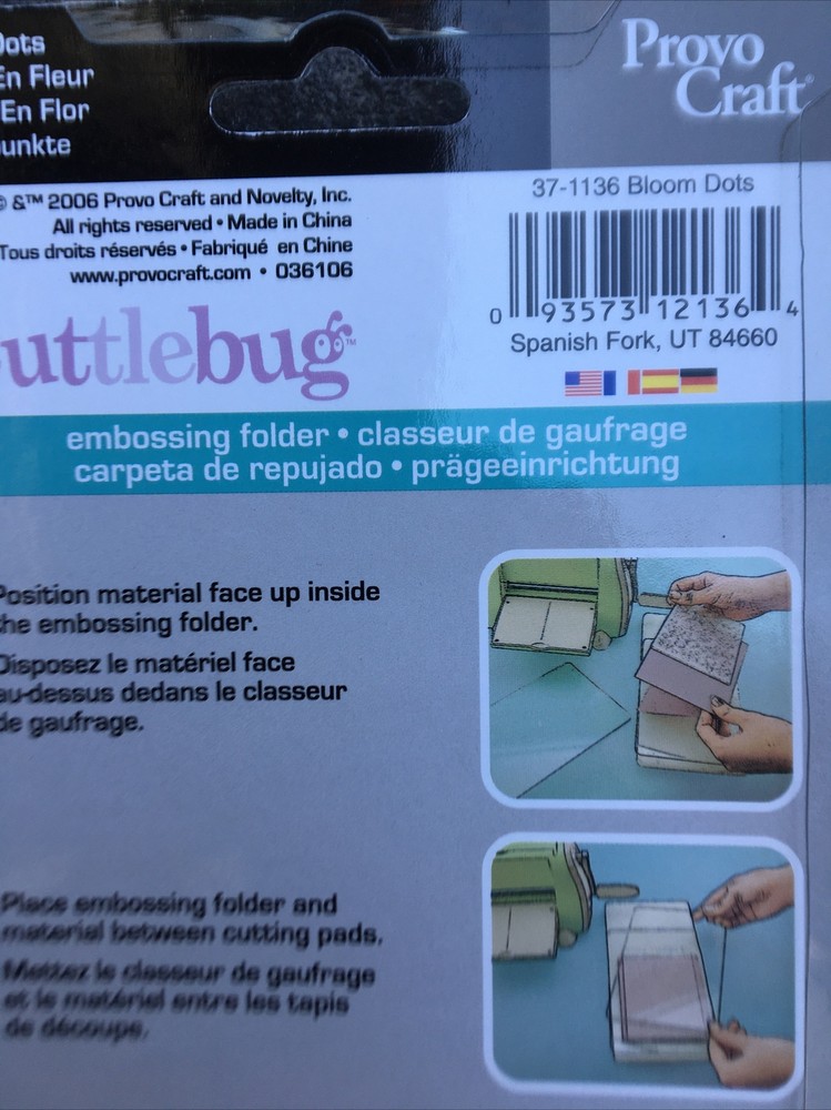 CUTTLEBUG BLOOM DOTS A2 EMBOSSING FOLDER - #37-1136 NEW IN PACKAGE